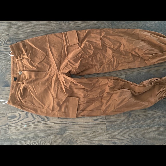 Brown cargos - Picture 1 of 1